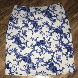 Forever 21 blue and white floral skirt